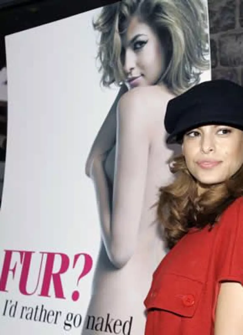 La actriz quiere volver a posar para la organización PETA, a favor del buen trato a animales.