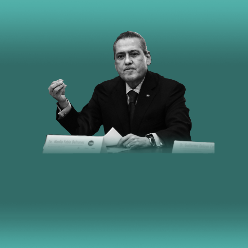 El priista presentó su renuncia como presidente nacional del tricolor ante la Comisión Política Permanente.