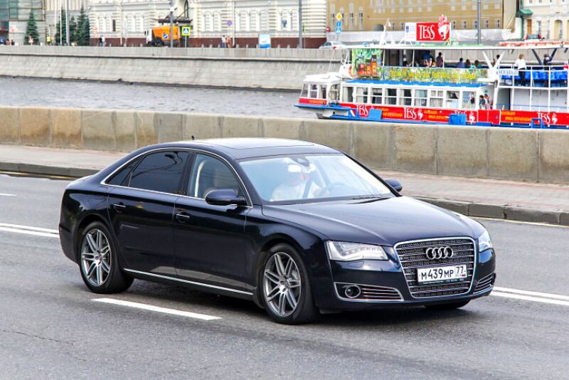 Audi S8