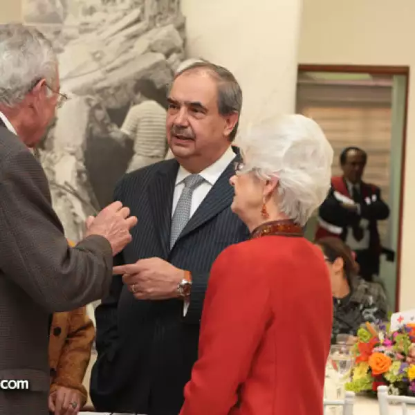 Ernesto Maurer,Eduardo Macias,Juliane Radecke