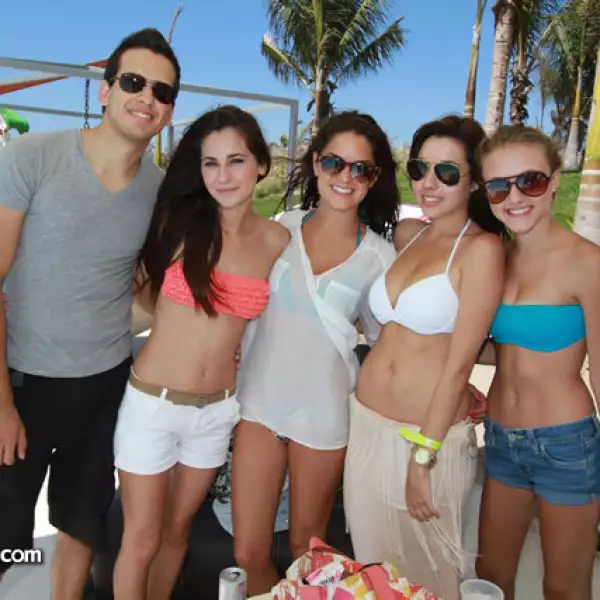 Phillipe Altamirano,Ana Karina Ugalde,Carolina Cortés,Ari Mendoza y Annia Secades