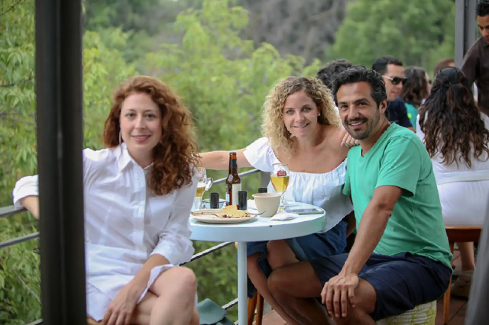 Noemi Ontiveros, Paula Chaurand y Jaime Origel