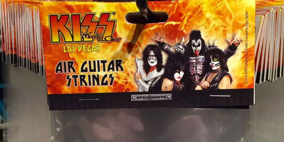 Kiss air guitar