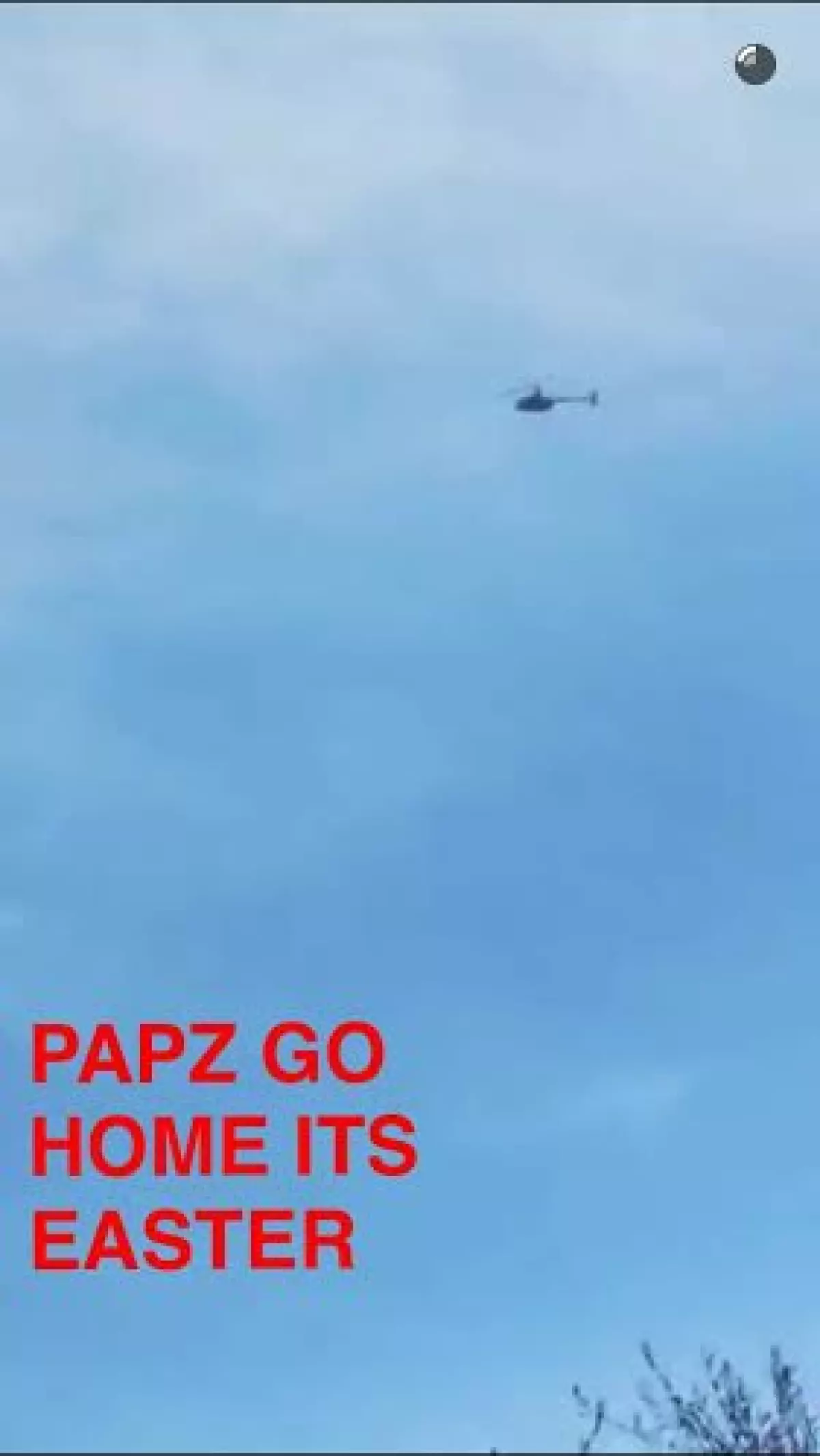 La modelo comparte su sentir ante los paparazzi.