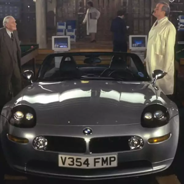 Una de las pocas ocasiones que Bond ha preferido un coche alemán sobre un inglés ha sido con este modelo, utilizado para la película ‘The World Is Not Enough’.