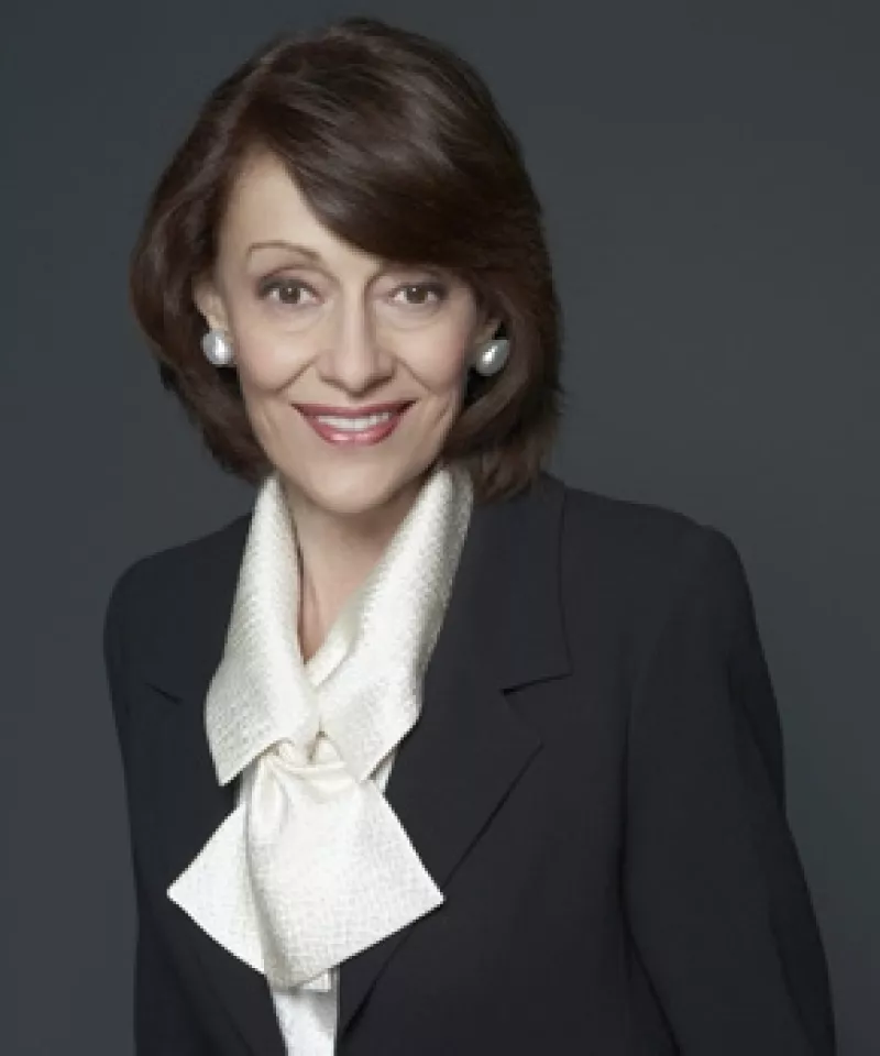 Una de las figuras más importantes en la industria de la belleza y cosméticos, admirada socialité, reconocida altruista, pero sobre todo luchadora del cáncer.