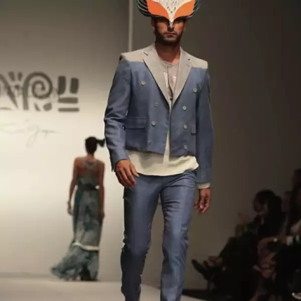 Pasarela Pineda Covalín