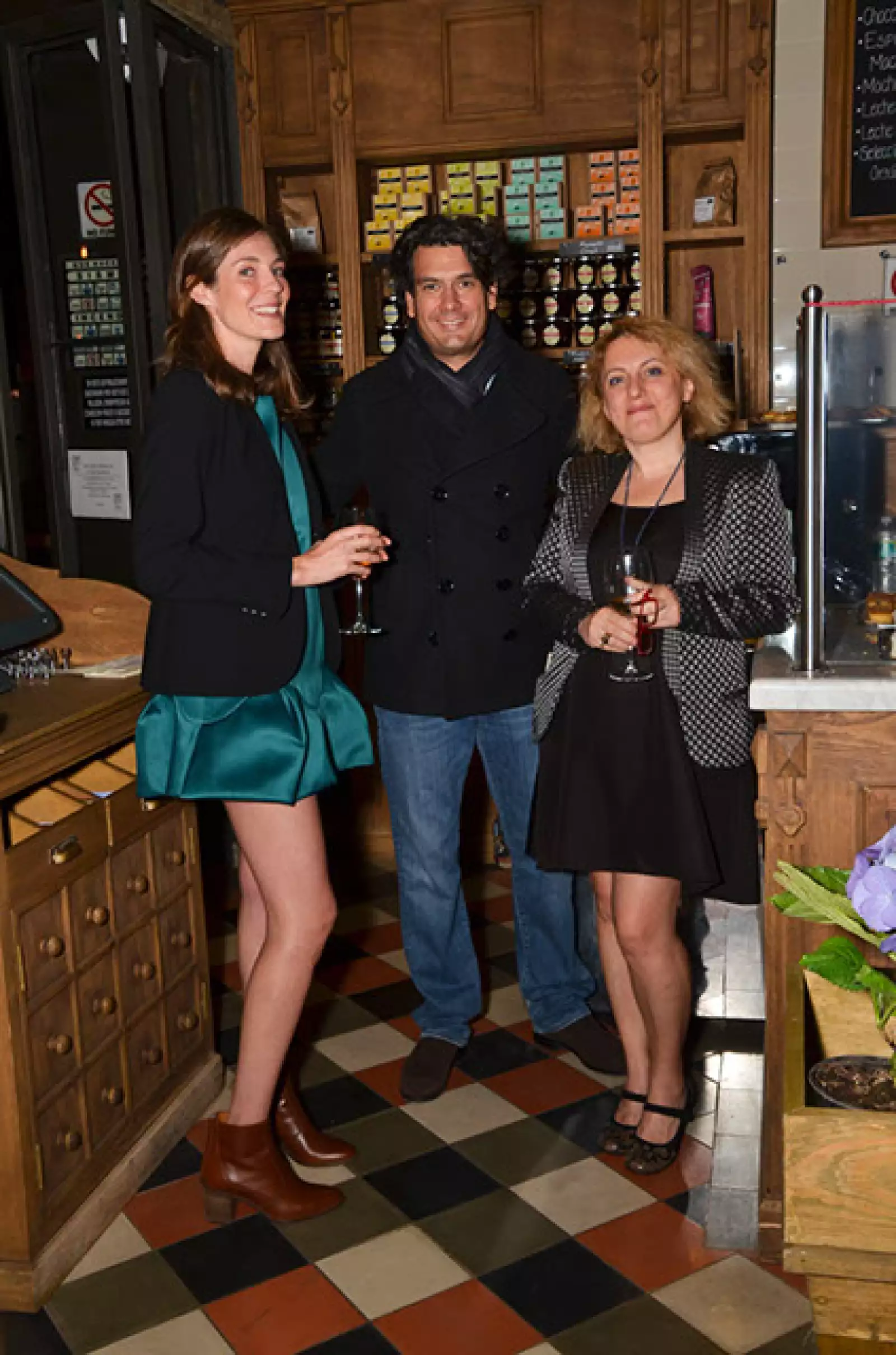 Regina Álvarez,Federico Mery-Samson y Eka Arakhania.