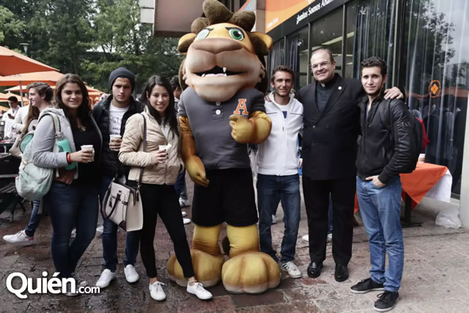 Andrea Hernández, Luis Rangel, Gabriela Custodios, Patricio de Icaza, Cipriano Sánchez y Rodrigo Luisce