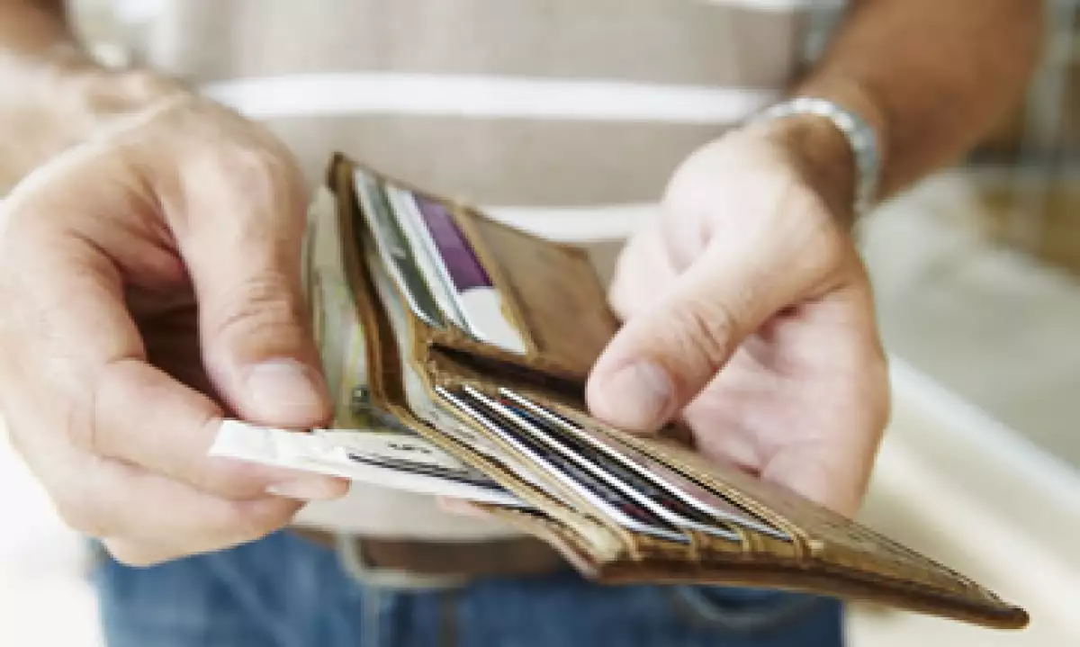 Disminuye los gastos innecesarios y negocia deudas más baratas. (Foto: istockphoto.com )