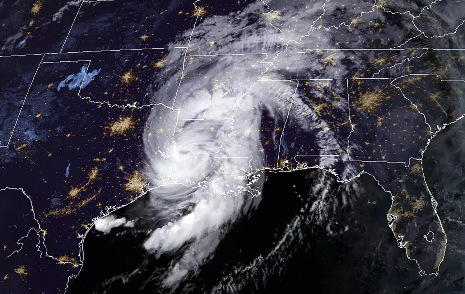 US-WEATHER-HURRICANE-LAURA