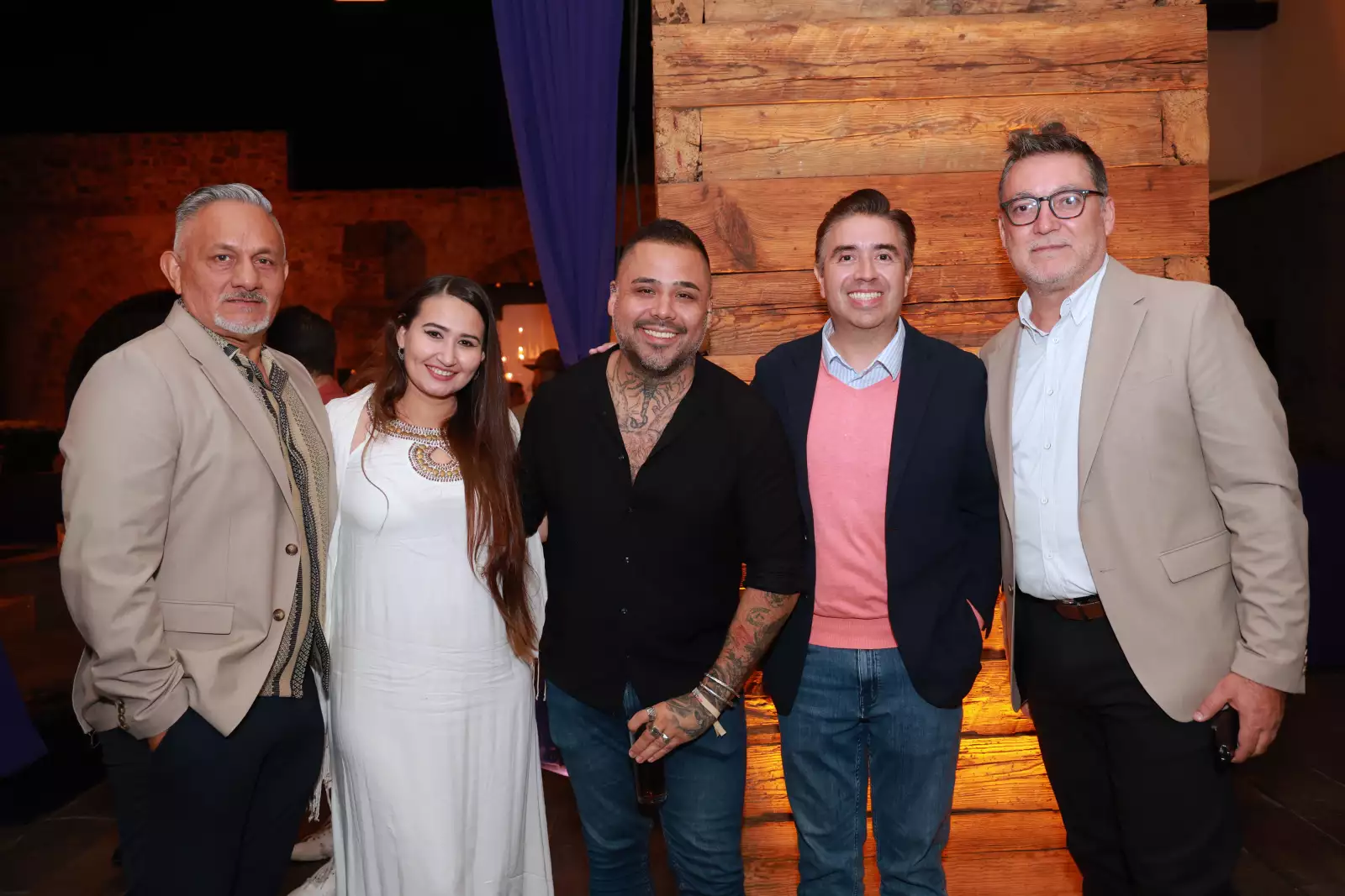 Ronald Cruz ,  Geraldine Luna , Jorge Molina y Gerardo Ortiz 