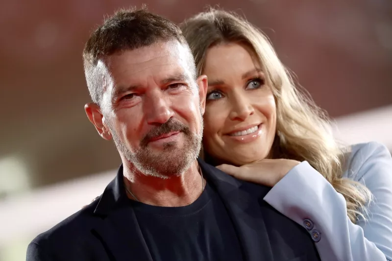 Antonio Banderas y Nicole Kimpel.