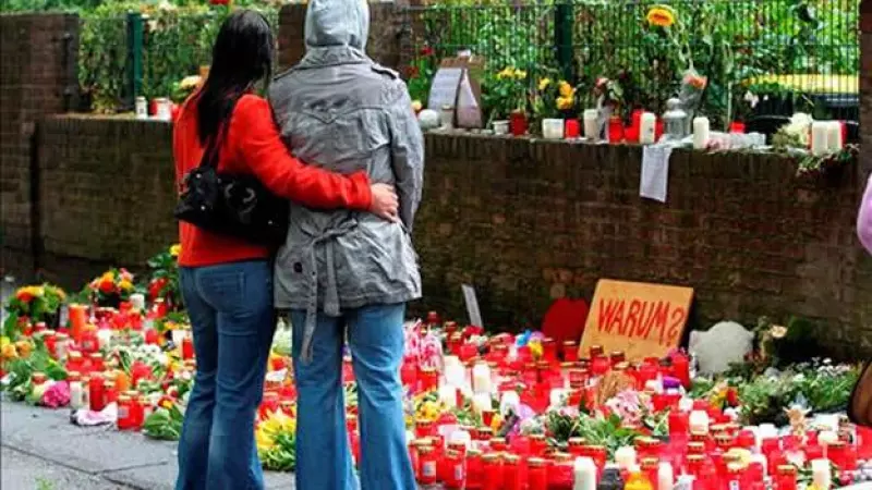 victimas altar loveparaide