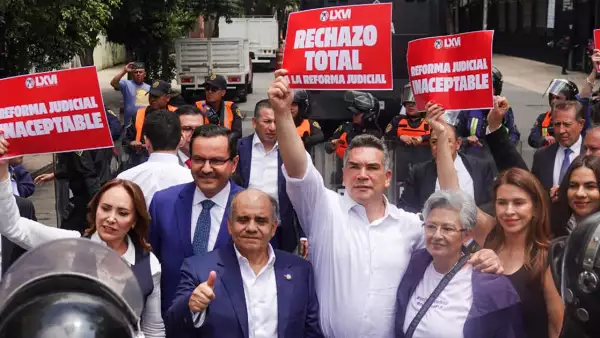 Senadores quieren detener Reforma Judicial