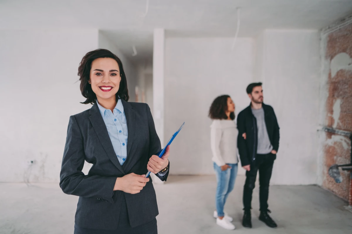 Mujer del sector inmobiliario