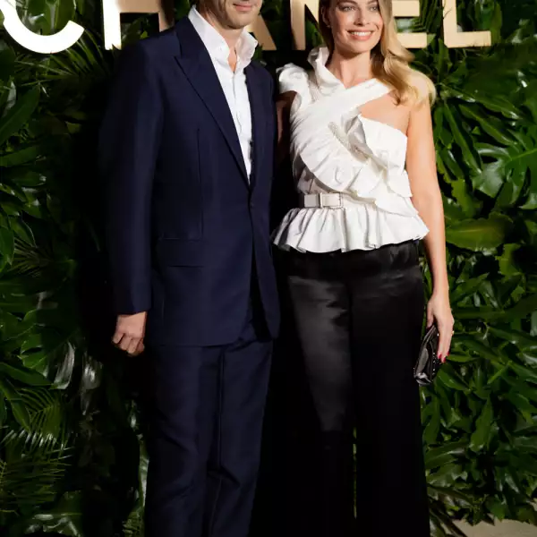 Margot ROBBIE & Olivier POLGE_Gabrielle CHANEL Essence_Dinner_Hosted by Margot ROBBIE_September_12th_3.jpg