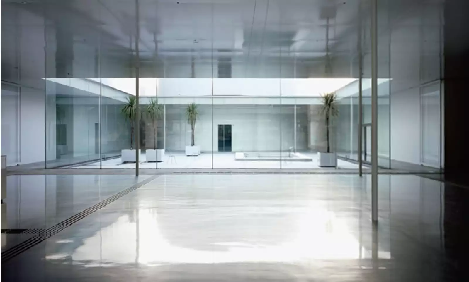 Ryue Nishizawa y Kazuyo Sejima, integrantes del despacho SANAA, han mantenido una relación cercana con México. Su propuesta se basa en la transparencia.