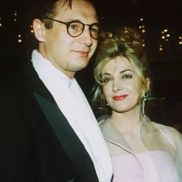 Liam Neeson y Natasha se conocieron cuando ambos actuaron en la obra de Broadway “Anna Christie” en 1993, al año siguiente decidieron casarse.