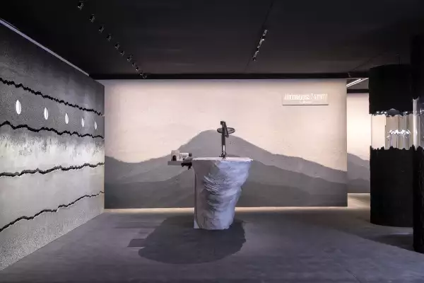 ABHK_19_FM_LaVallee_07_Strata_Wall_and_Watchmaker_Desk_ORIGINAL.jpg
