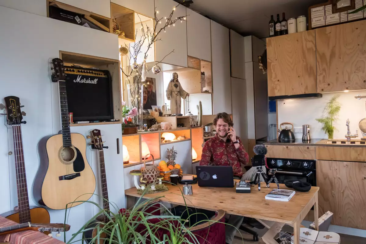 Tiny Houses, un movimiento que apenas llega a México (Interior de una casa con el concepto Tiny Houses)