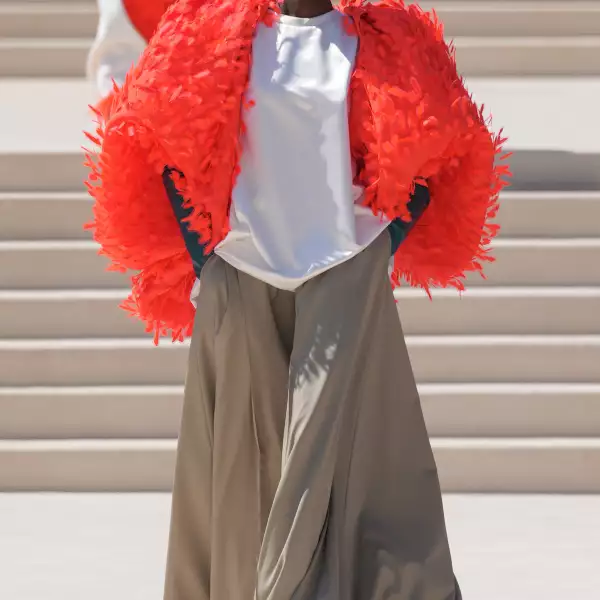 Balenciaga HC F26 001.jpg
