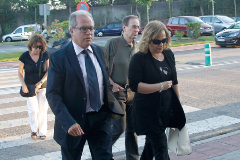 Entre las personas que fueron vistas estuvo su madre, Encarna Sánchez, quien llegó acompañada por algunos amigos.