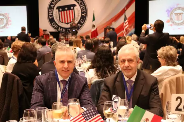 Onésimo Cepeda reaparece 13.JPG