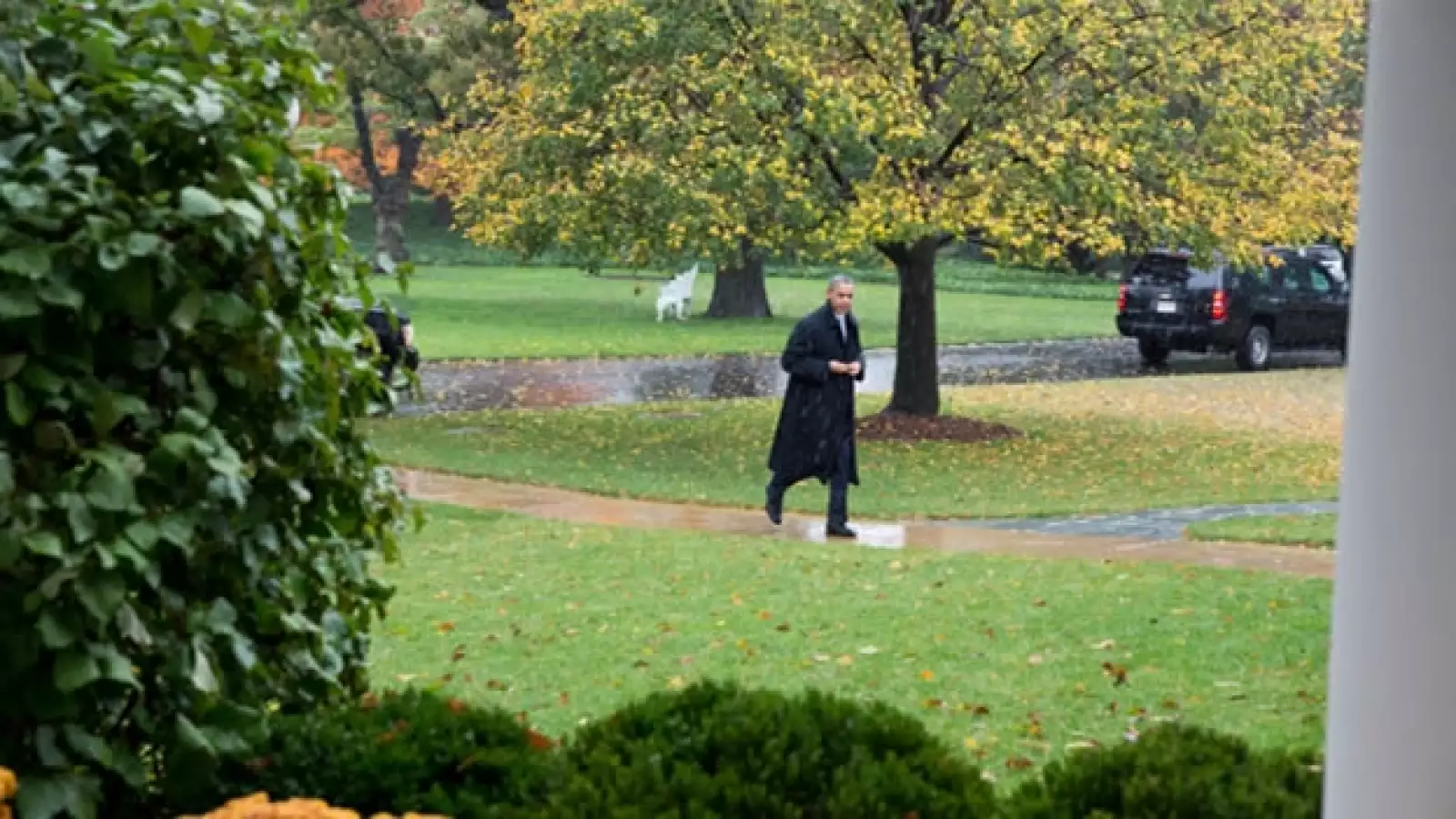 obama cancela un acto y regresa a washington