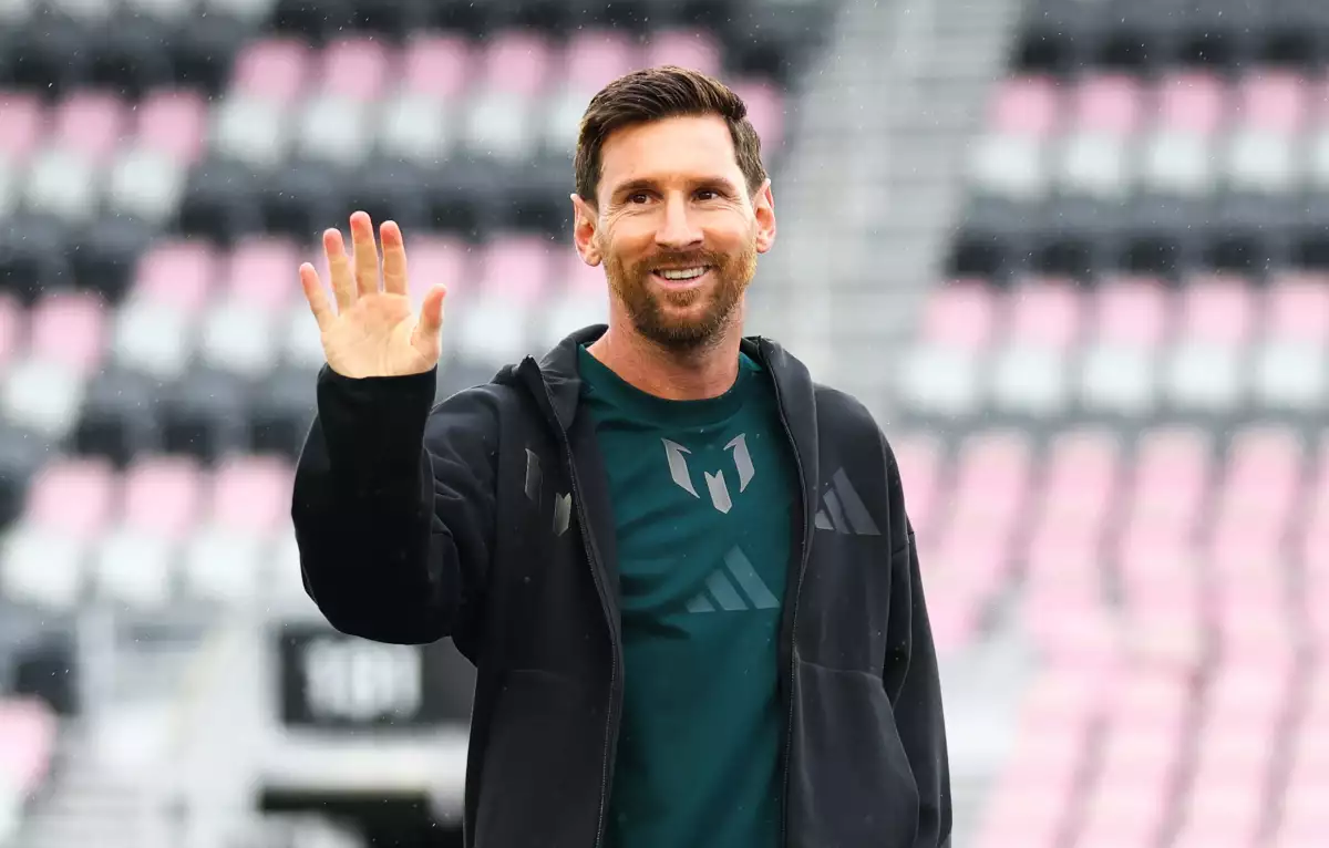 Lionel Messi Receives 2025 MLS Season MVP Award