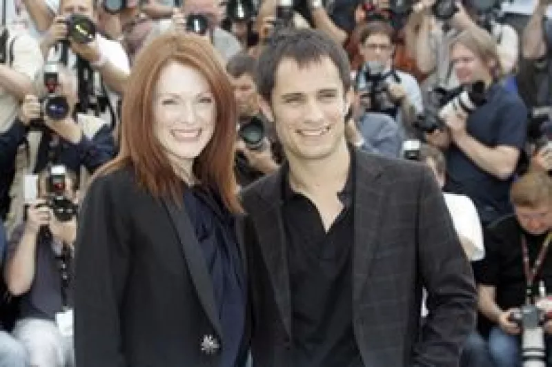 La película Blindness, basada en la obra del escritor portugués, es protagonizada por Julianne Moore y Gael García.