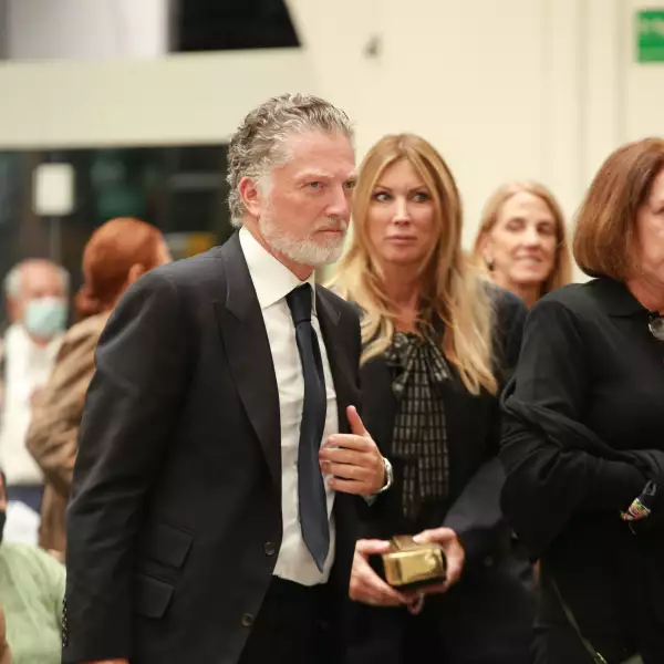 HOMENAJE A MARIE THÉRÈSE HERNAND DE ARANGO