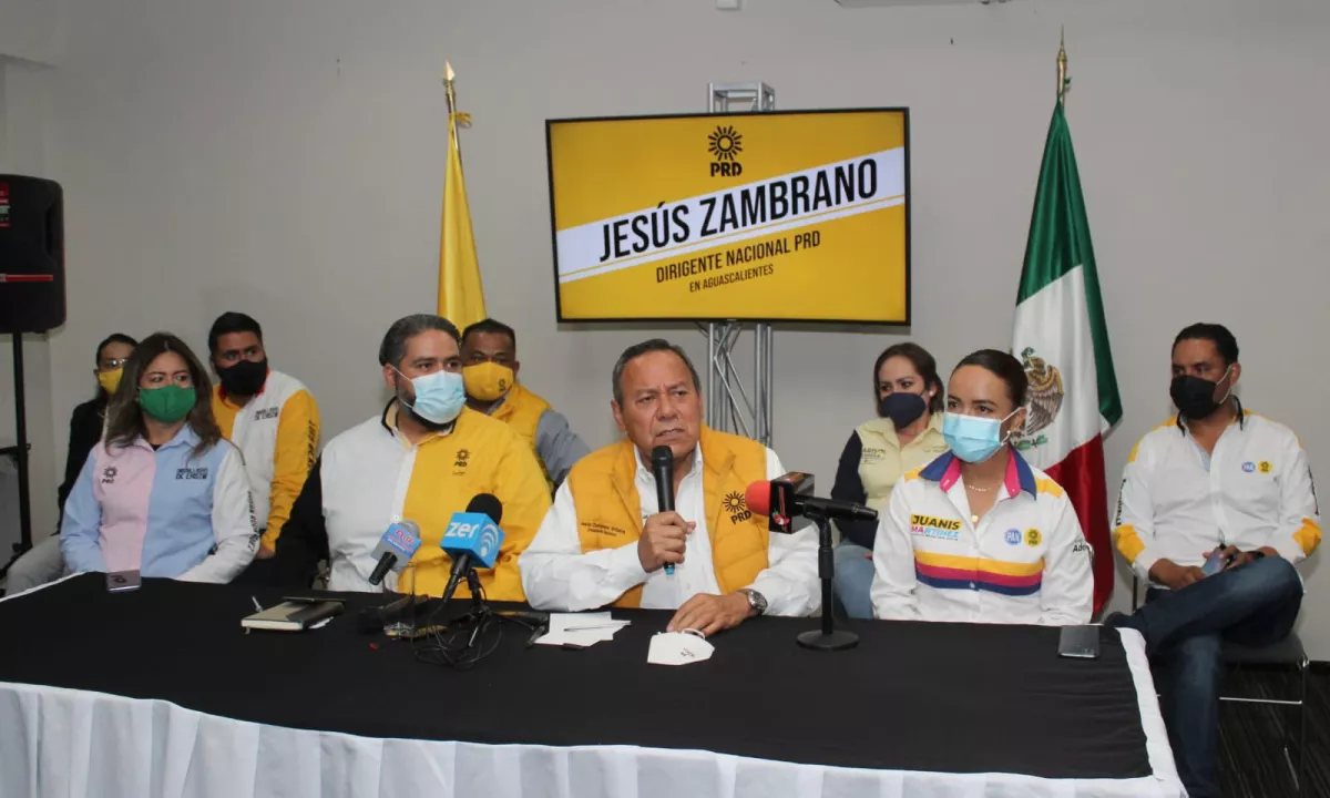 Jesús Zambrano denuncia penal AMLO 
