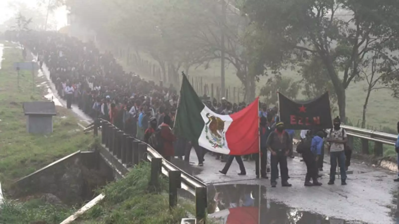 indigenas zapatistas en ocosingo