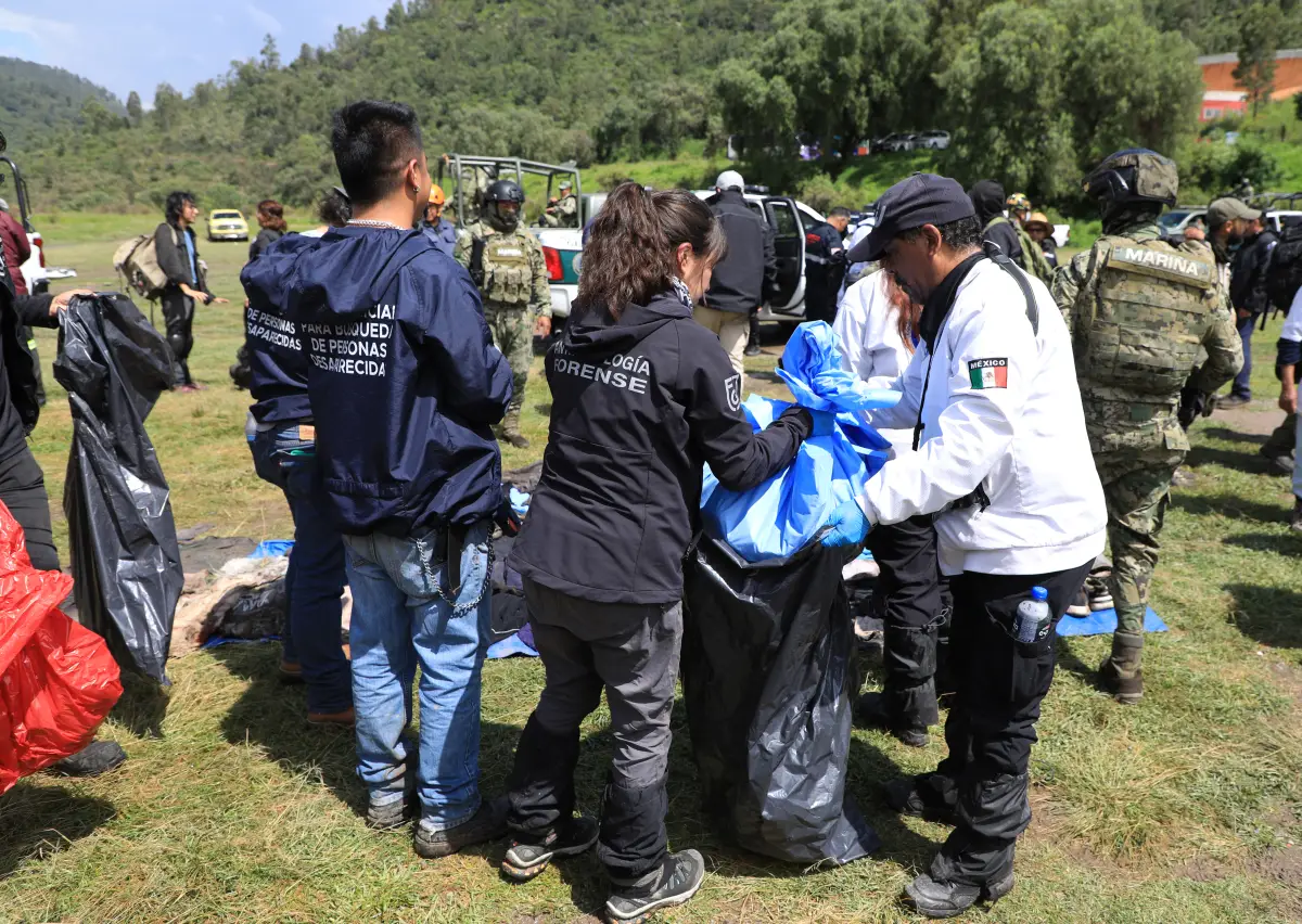 Hallan restos forenses y una persona con vida en Sierra de Guadalupe
