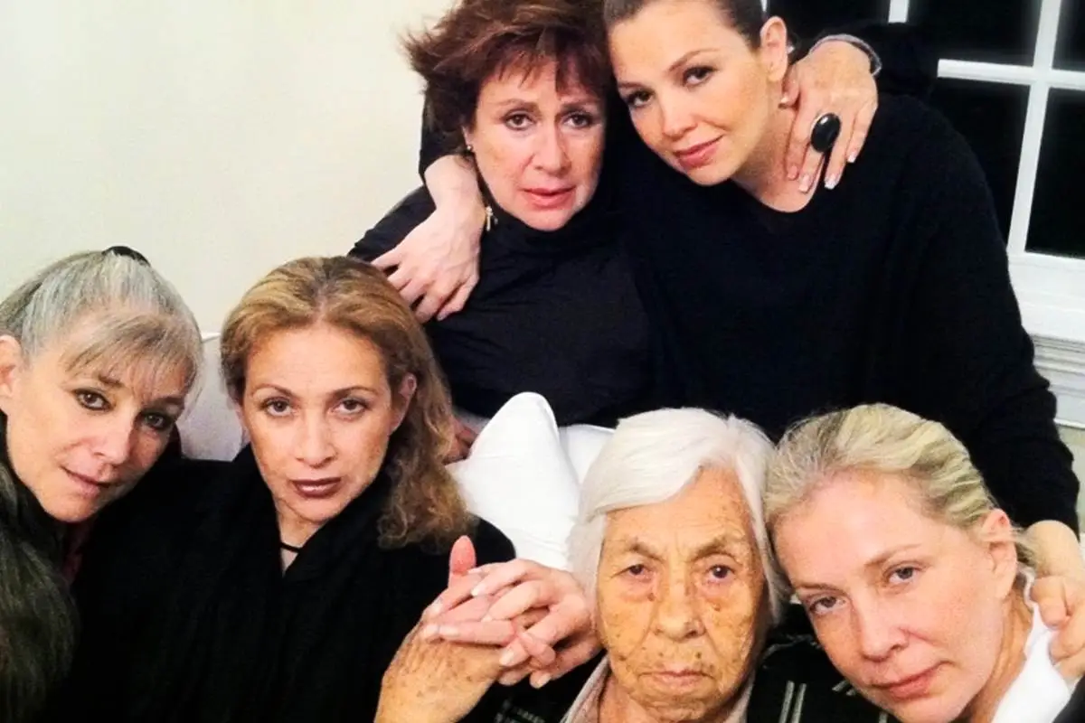 thalia-hermanas.jpg