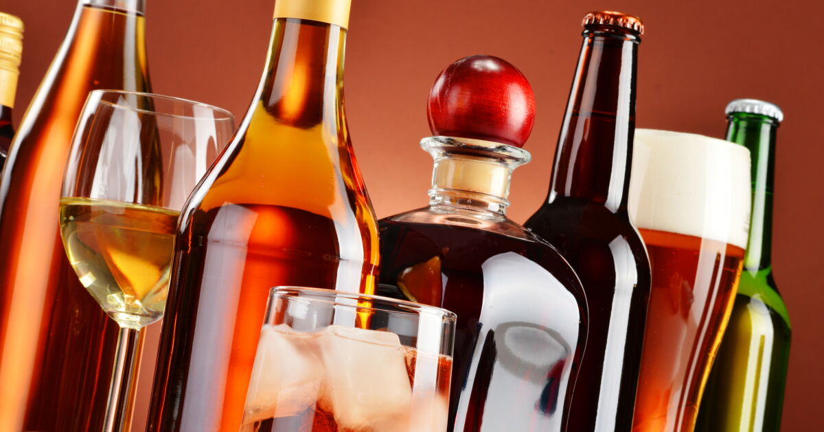 ALCOHOL, EL NUEVO BLANCO DEL SAT: BUSCAN MILLONES EXTRA