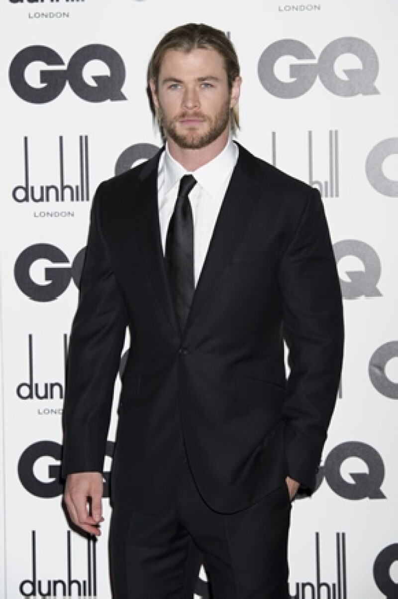 El actor dijo que no descarta la idea de dar vida al promiscuo Christian Grey si el guión resulta interesante.