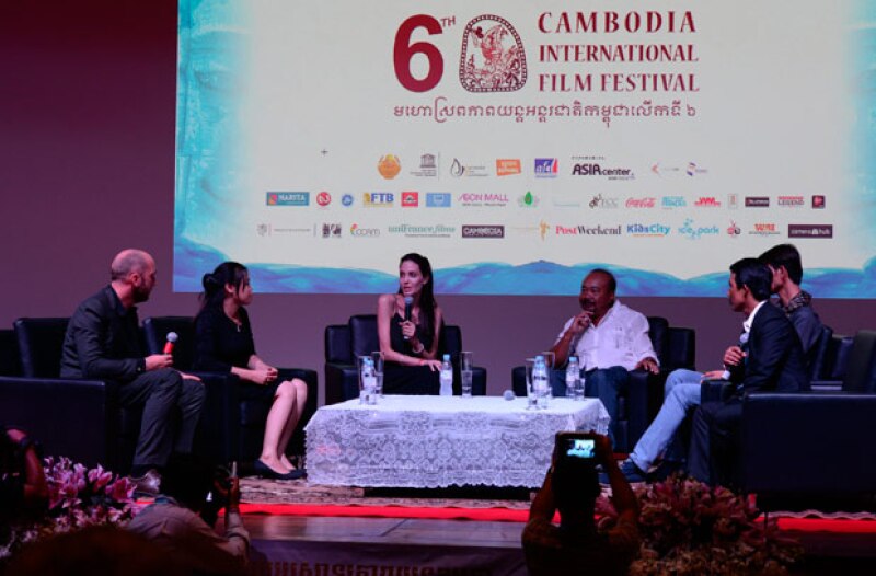 Hace unos días Angelina asistió al Festival de Cine de Camboya.
