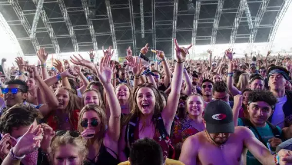 FILES-US-ENTERTAINMENT-MUSIC-VIRUS-HEALTH-FESTIVAL-COACHELLA
