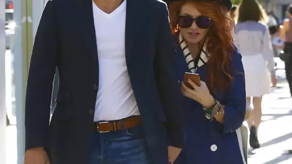 Gerardo Bazúa y Paulina Rubio paseando por Los Ángeles.