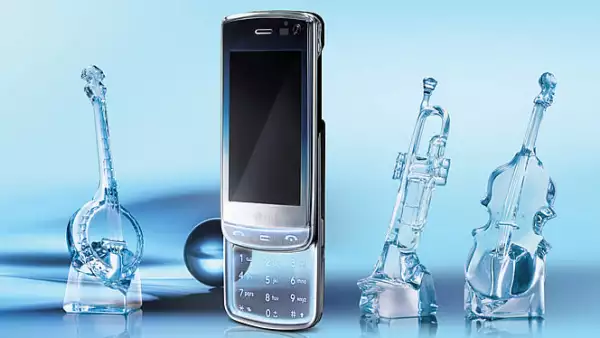 La firma tecnológica, LG, dio a conocer su nuevo celular inteligente Crystal, el cual tendrá acceso a Internet, reproductor multimedia y pantalla táctil a colores de 3 pulgadas.
