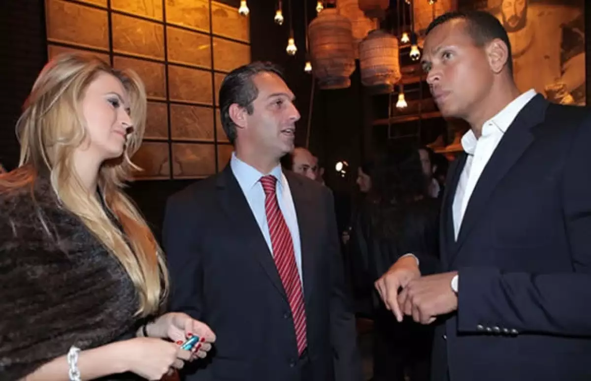 La pareja Slim Torruco con el beisbolista Alex Rodríguez.