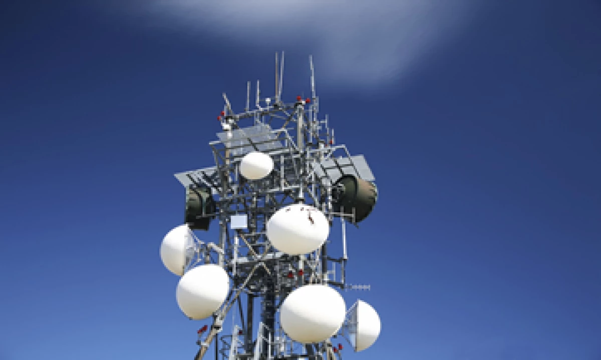 La red que alista la SCT red contempla aprovechar al menos 90 MHz del espectro que fue liberado con el apagón analógico. (Foto: iStock by Getty Images. )
