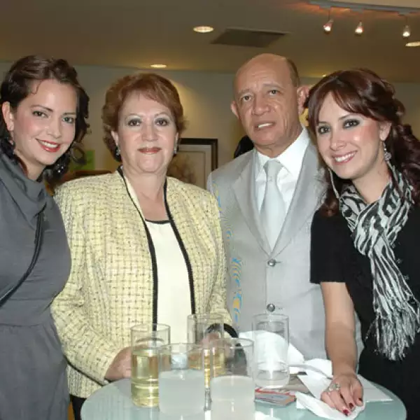 Presentación colchón Selther Lorena Ochoa