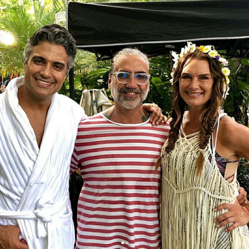 Alex Fernandez, Jaime Camil, Brooke Shields
