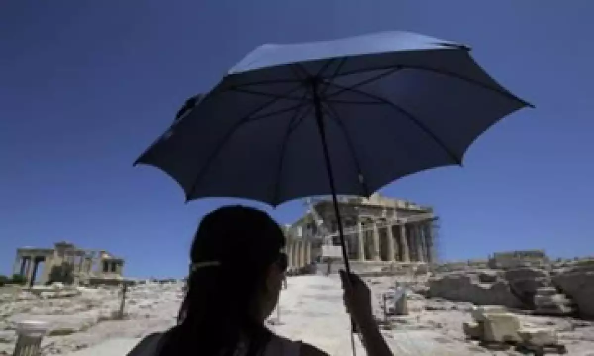 Fitch recortó la nota de Grecia a “CCCâ€, una calificación que implica un sustancial riesgo de moratoria. (Foto: Reuters)