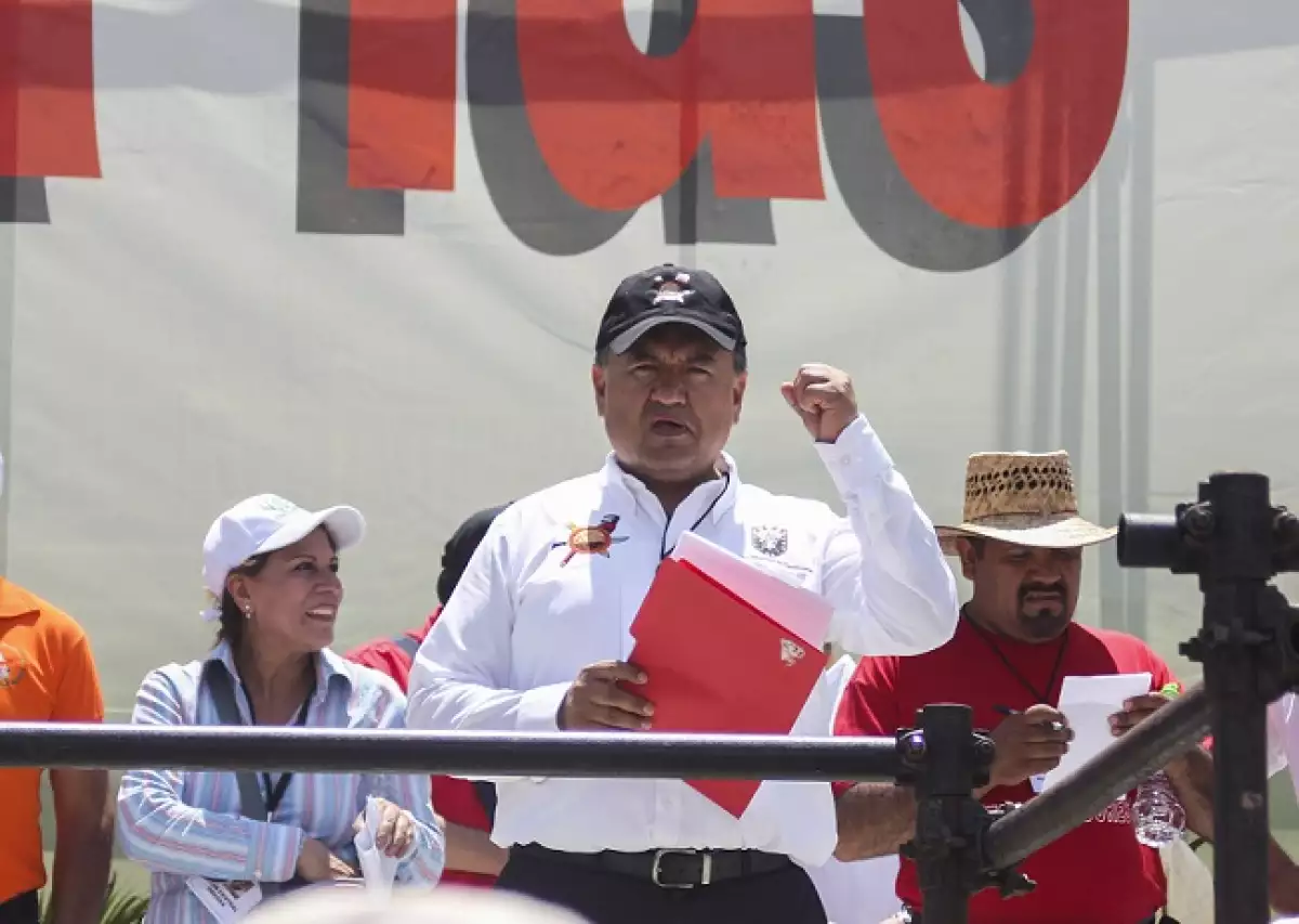 Mart�n Esparza, l�der del SME