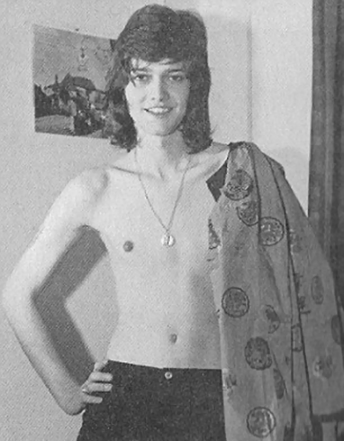 Así lucía Caroline cuando era Bruce.