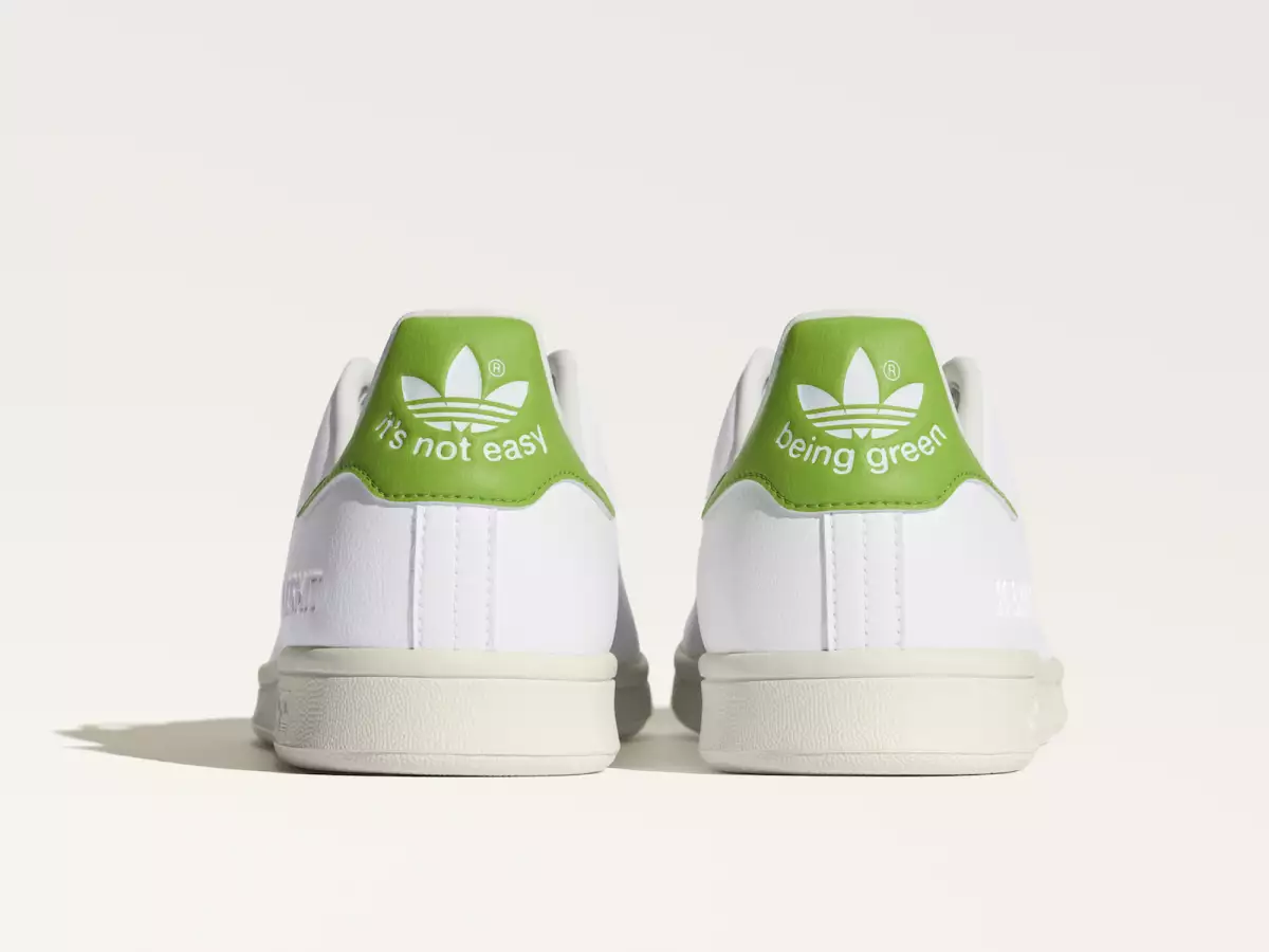 Adidas Originals Stan Smith Disney 3.jpg